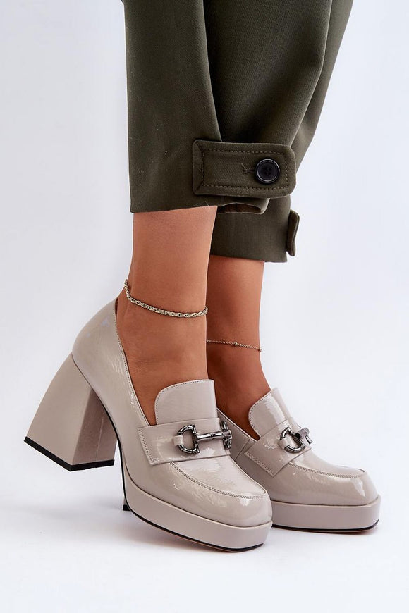 Heeled low shoes Step in style