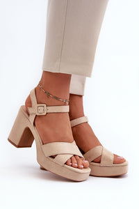 Heel sandals Step in style