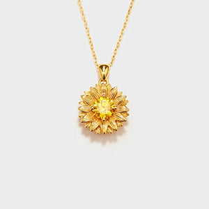 Sunflower Shape 18K Gold-Plated Pendant Necklace - Ajonjolí&Spice33 Bazaar
